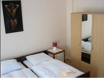 Koelner Pension Room photo